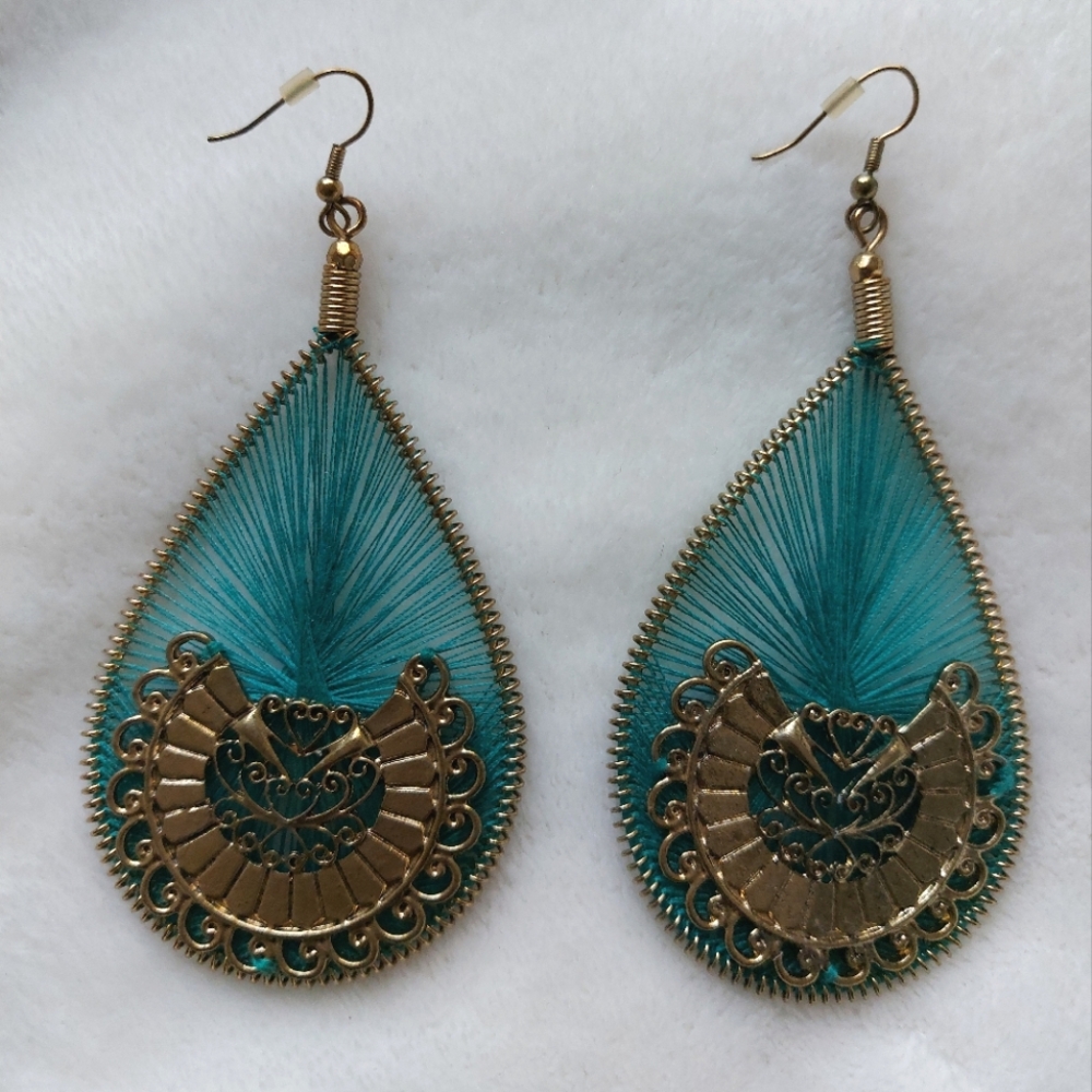 Exquisite Vintage-Inspired Earrings
